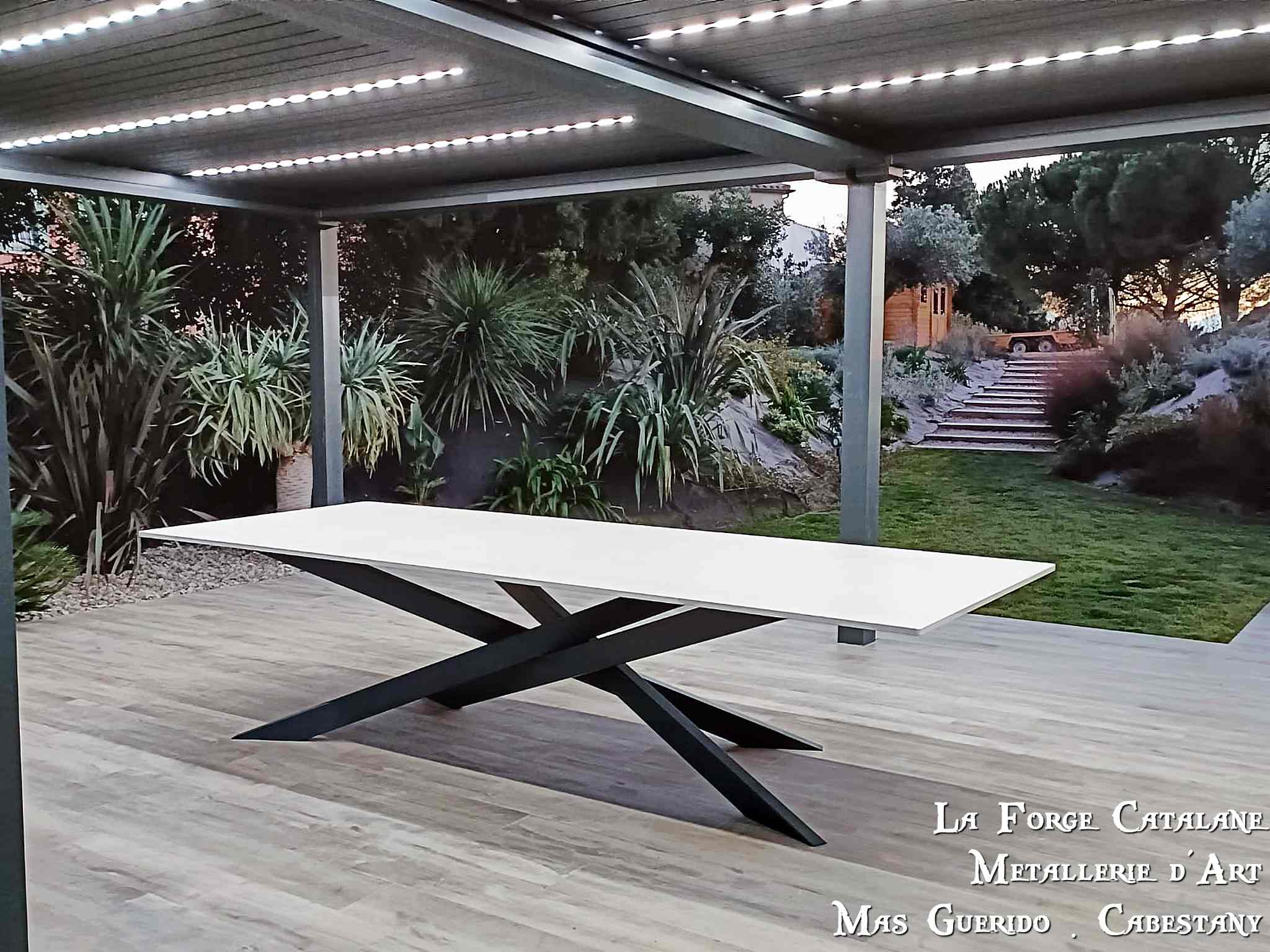 pied de table mikado  forge catalane.jpg